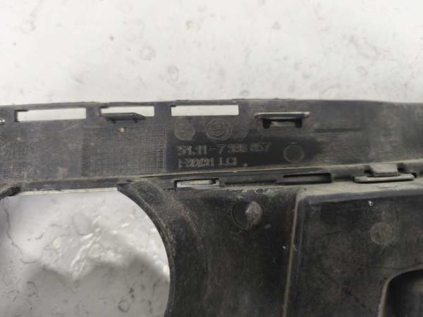 PARECHOC GRILLE PRISE D'AIR GAUCHE BMW - Vue 2